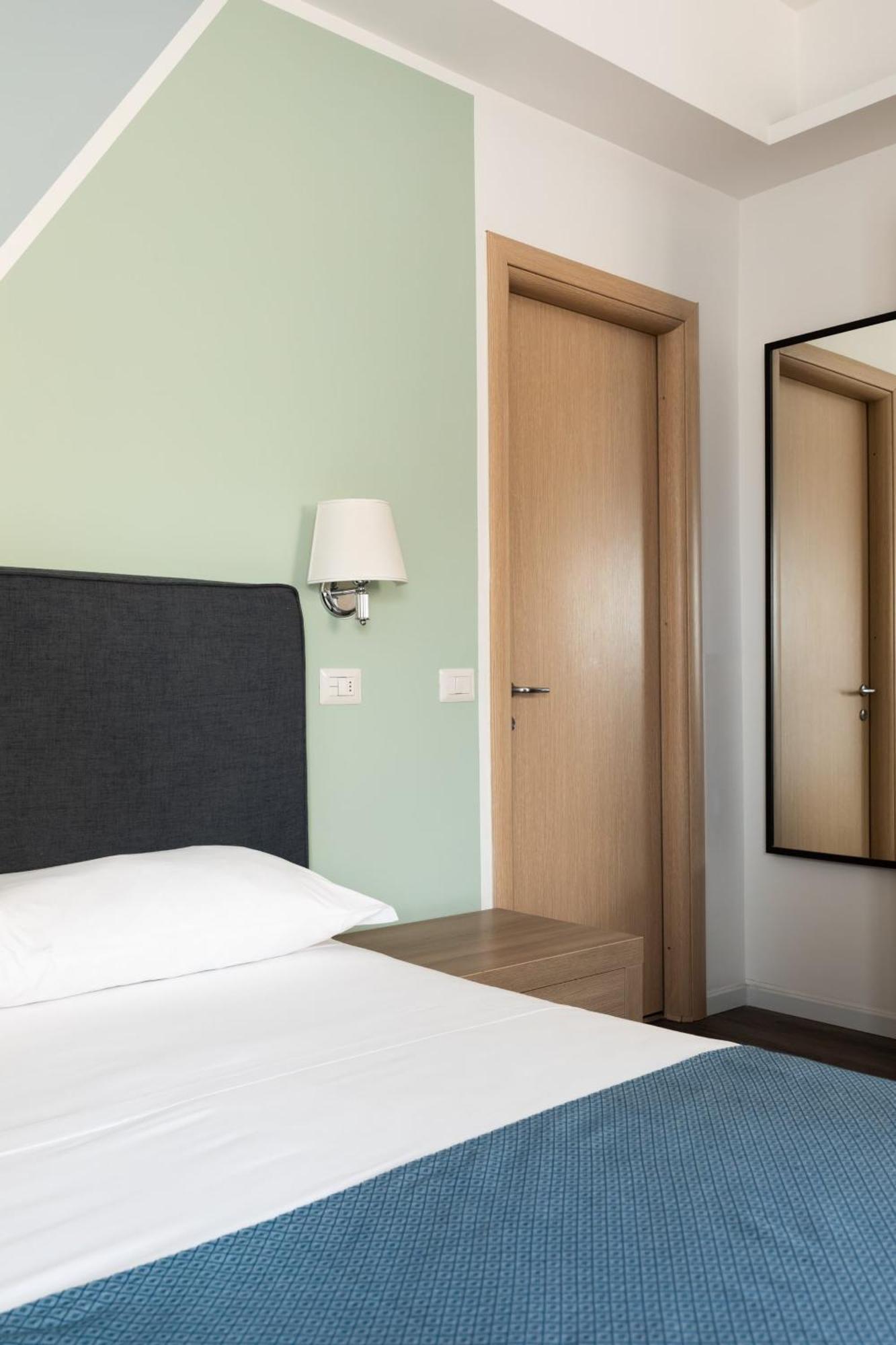 Fleming Suites By Hili Roma Exterior foto