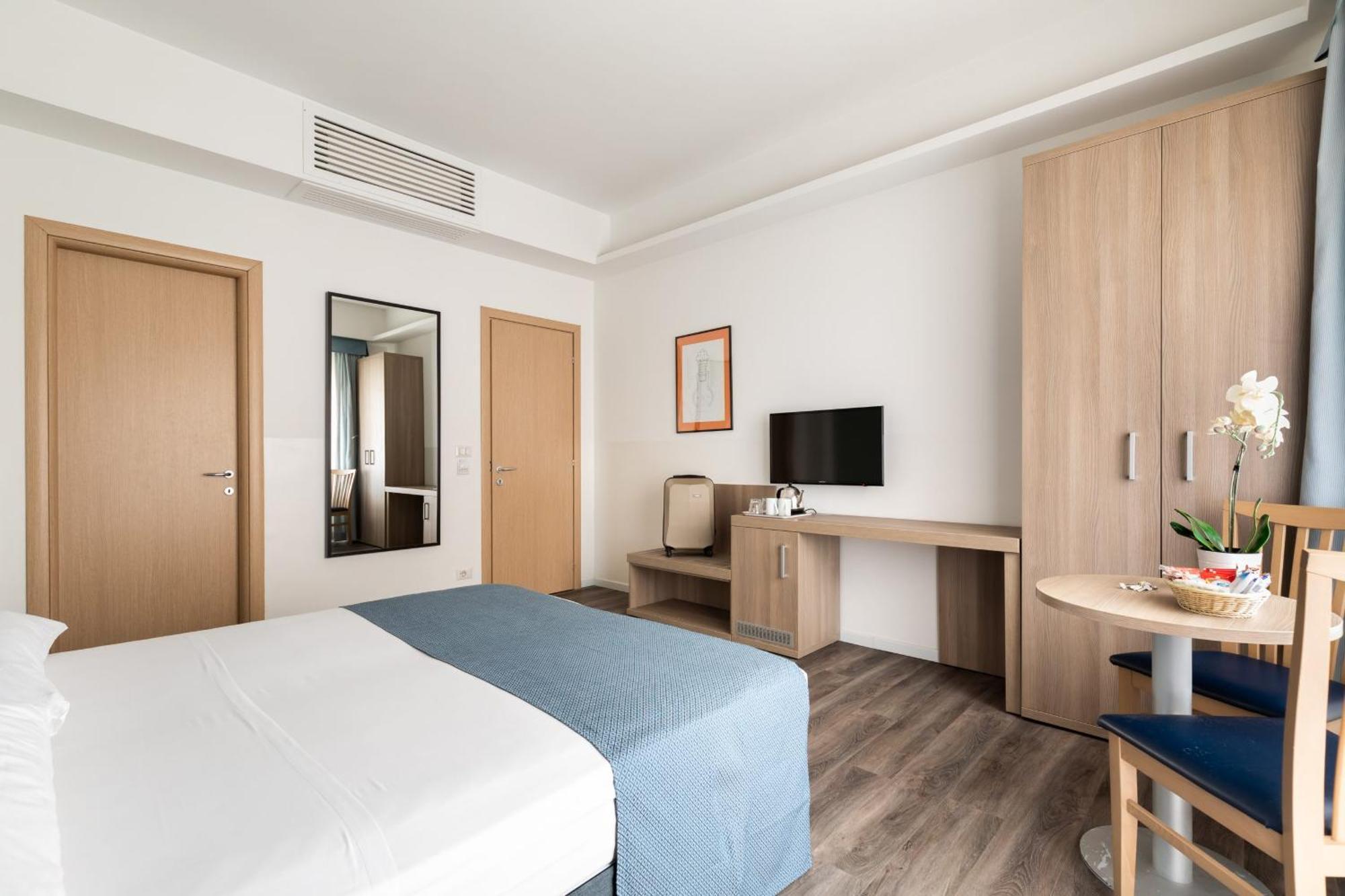 Fleming Suites By Hili Roma Exterior foto
